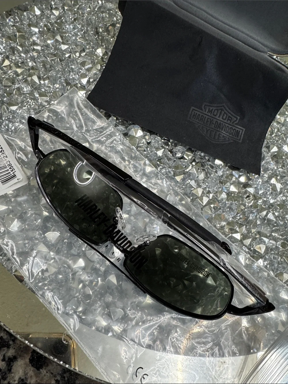 Harley-Davidson Black Metal Aviator Sunglasses with Dark Lenses NEW